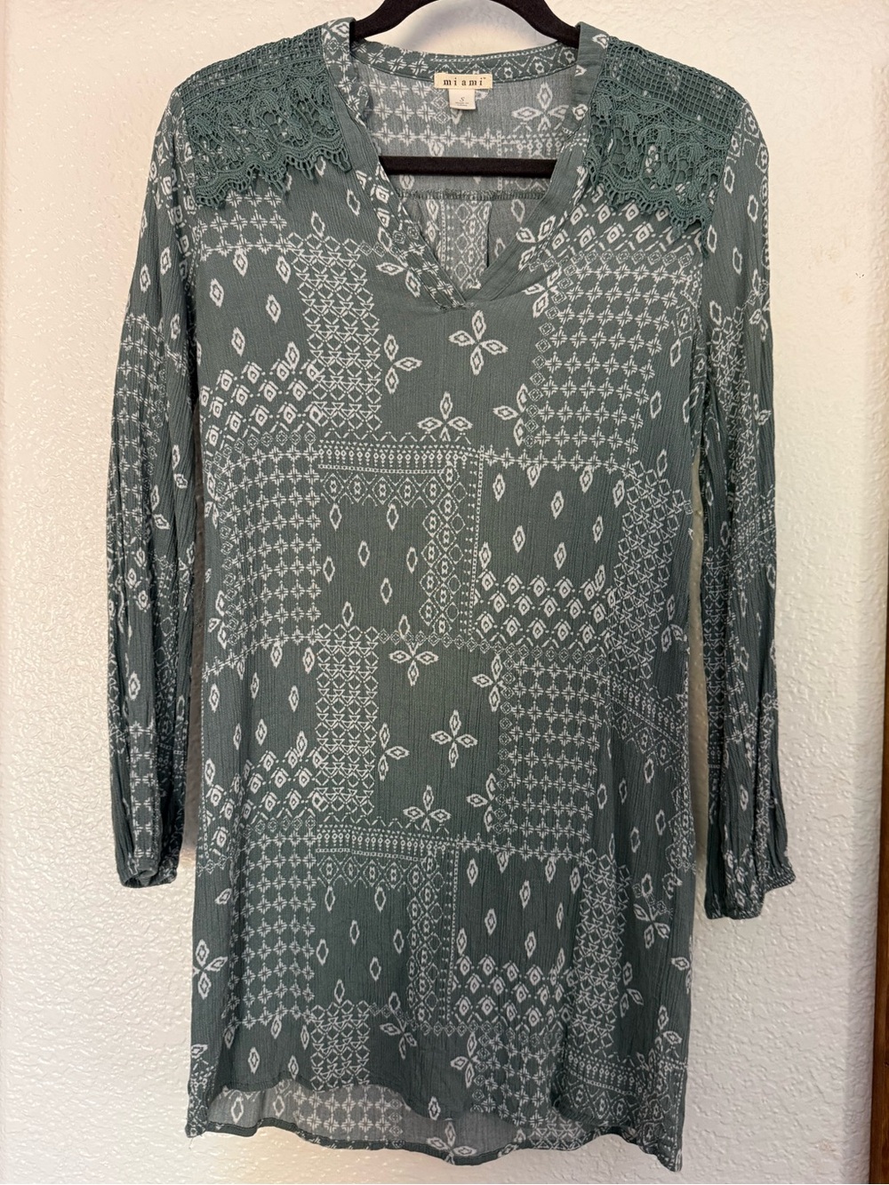 Miami Green Printed Lace-Shoulder mini dress with belt loops
